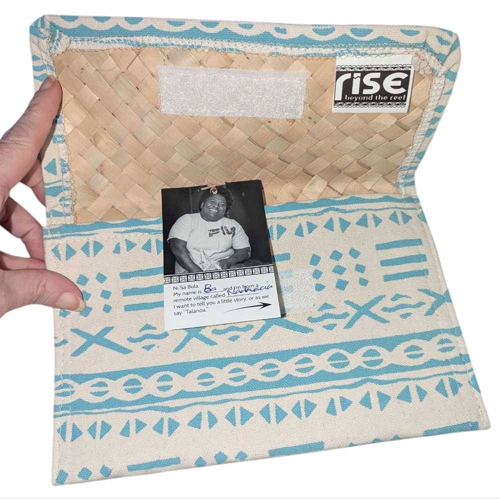 Handmade Clutch From Fiji - Pond Grass & Fabric  Turqoise/White  NWT
